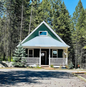 Elk Ridge Village 301D Cozy Cabin with views of Flathead Lake and the mountains